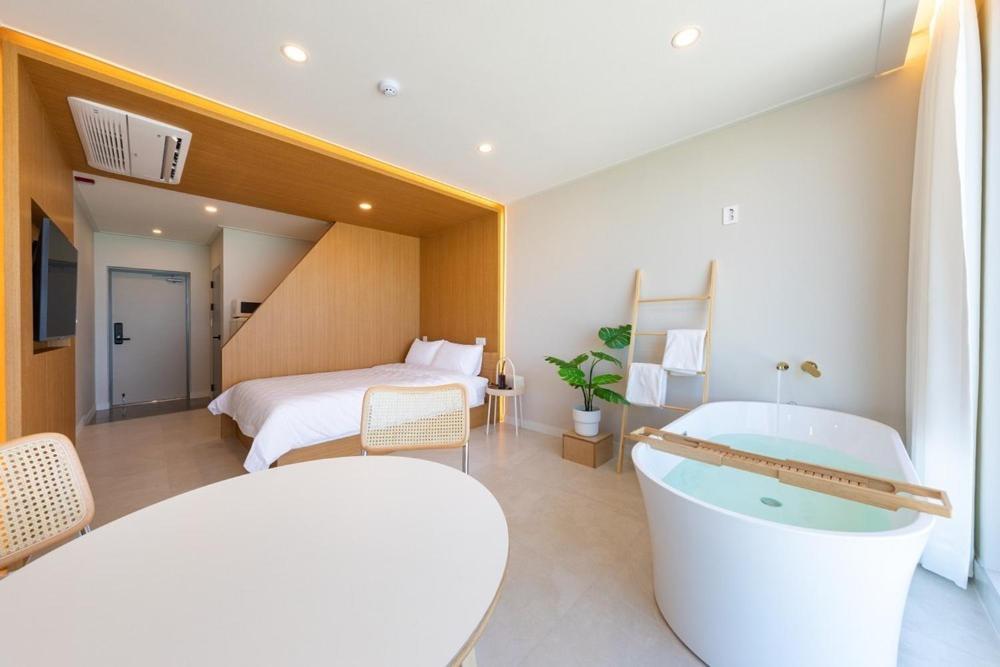 Pension Ollah Gangneung Room photo